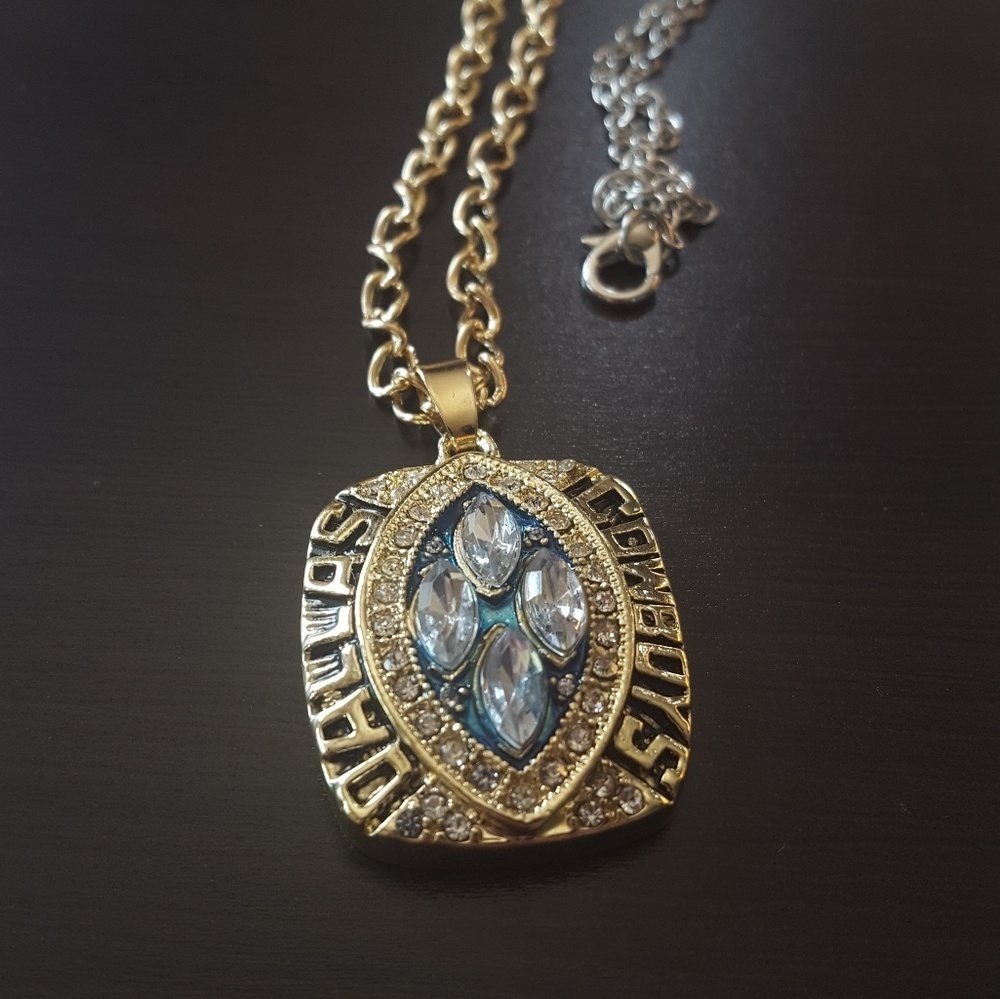 Dallas Cowboys 93 Fashion Pendant Necklace - Picture 4 of 4